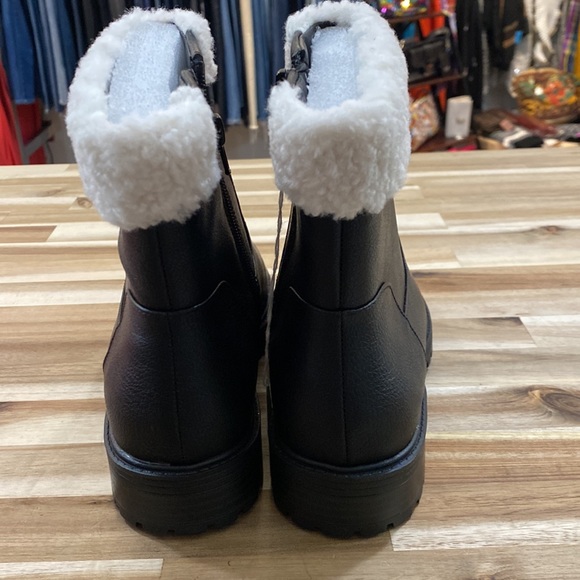 Wonderly black booties with soft cuff - Picture 3 of 6